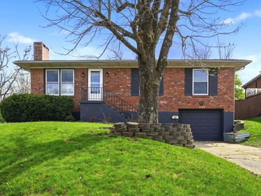 3268 Sutherland Drive, Lexington, KY 40517