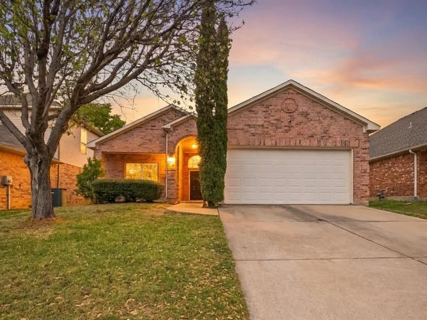 3023 Stallion Crossing, Irving, TX 75060