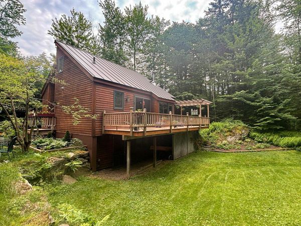 20 Edwin's Pond Road, Rochester, VT 05767