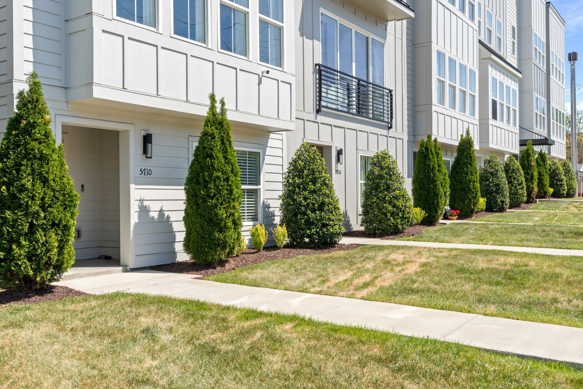 5710a California Ave, Nashville, TN 37209 Main Photo