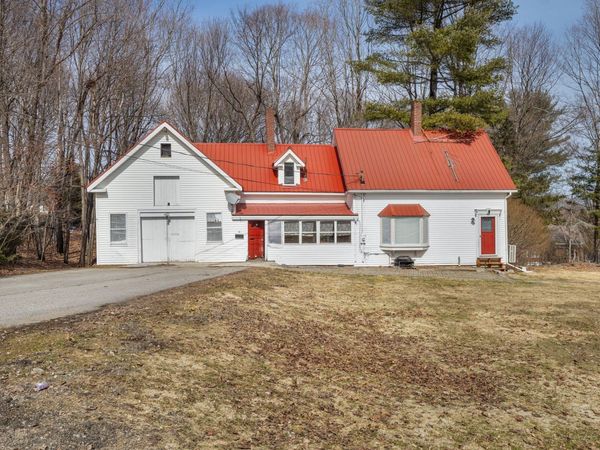 28 Fountain Street, Gardiner, ME 04345