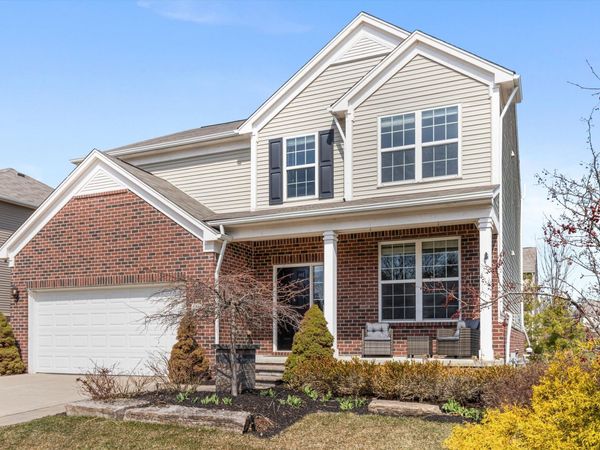 57662 Village Drive, New Hudson, MI 48165