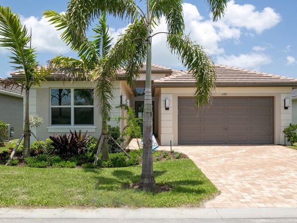 11765 SW Poseidon Way, Port St. Lucie, FL 34987