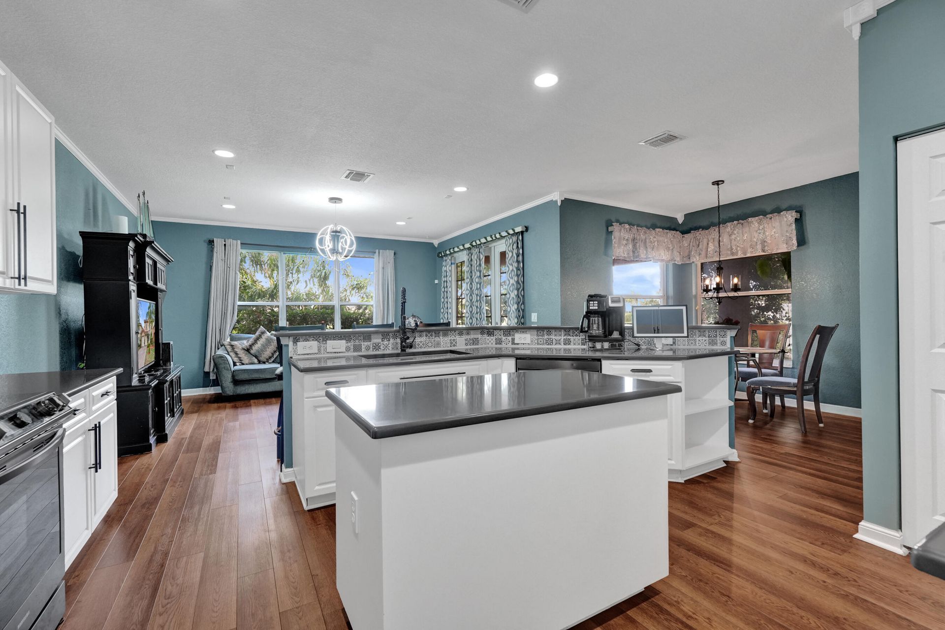 6591 Traveler Road, West Palm Beach, FL 33411 Photo