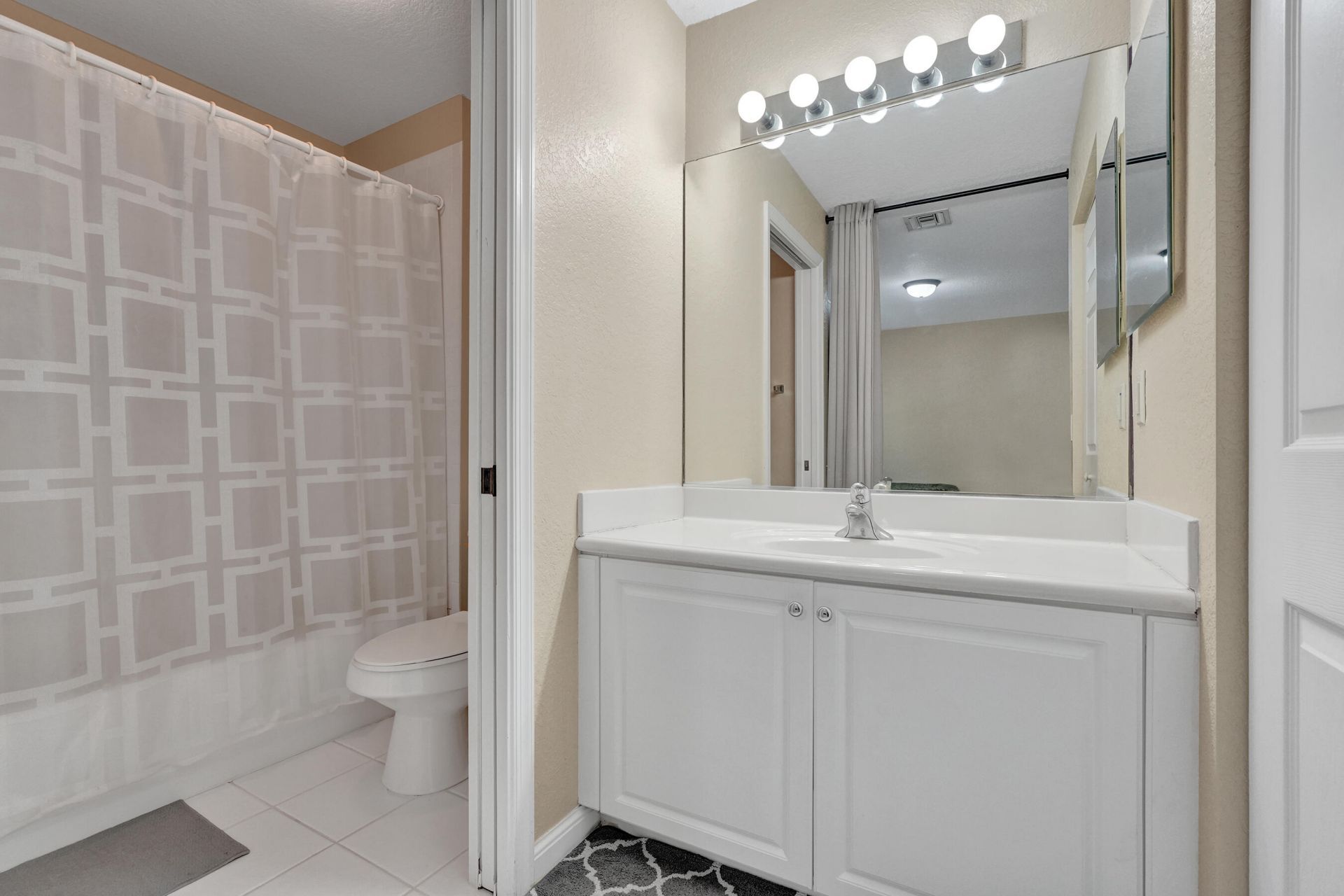 6591 Traveler Road, West Palm Beach, FL 33411 Photo