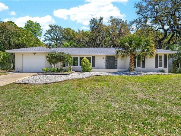 8 BLARE DRIVE , PALM COAST, FL 32137