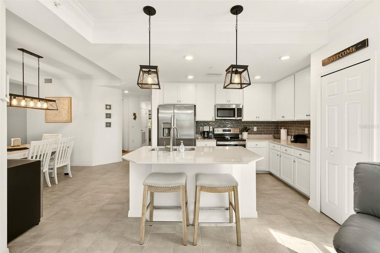 18028 Gawthrop Drive , Unit 101, Bradenton, FL 34211 Photo