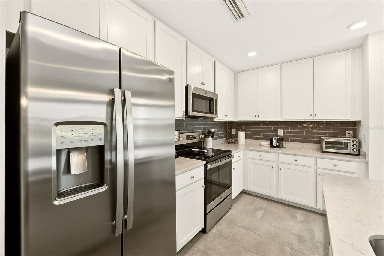 18028 Gawthrop Drive , Unit 101, Bradenton, FL 34211 Photo