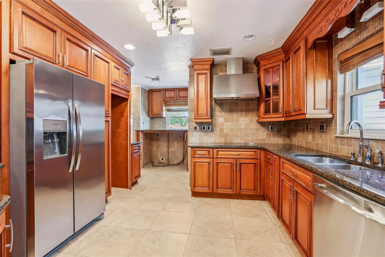 215 S West Shore Boulevard, Tampa, FL 33609 Photo