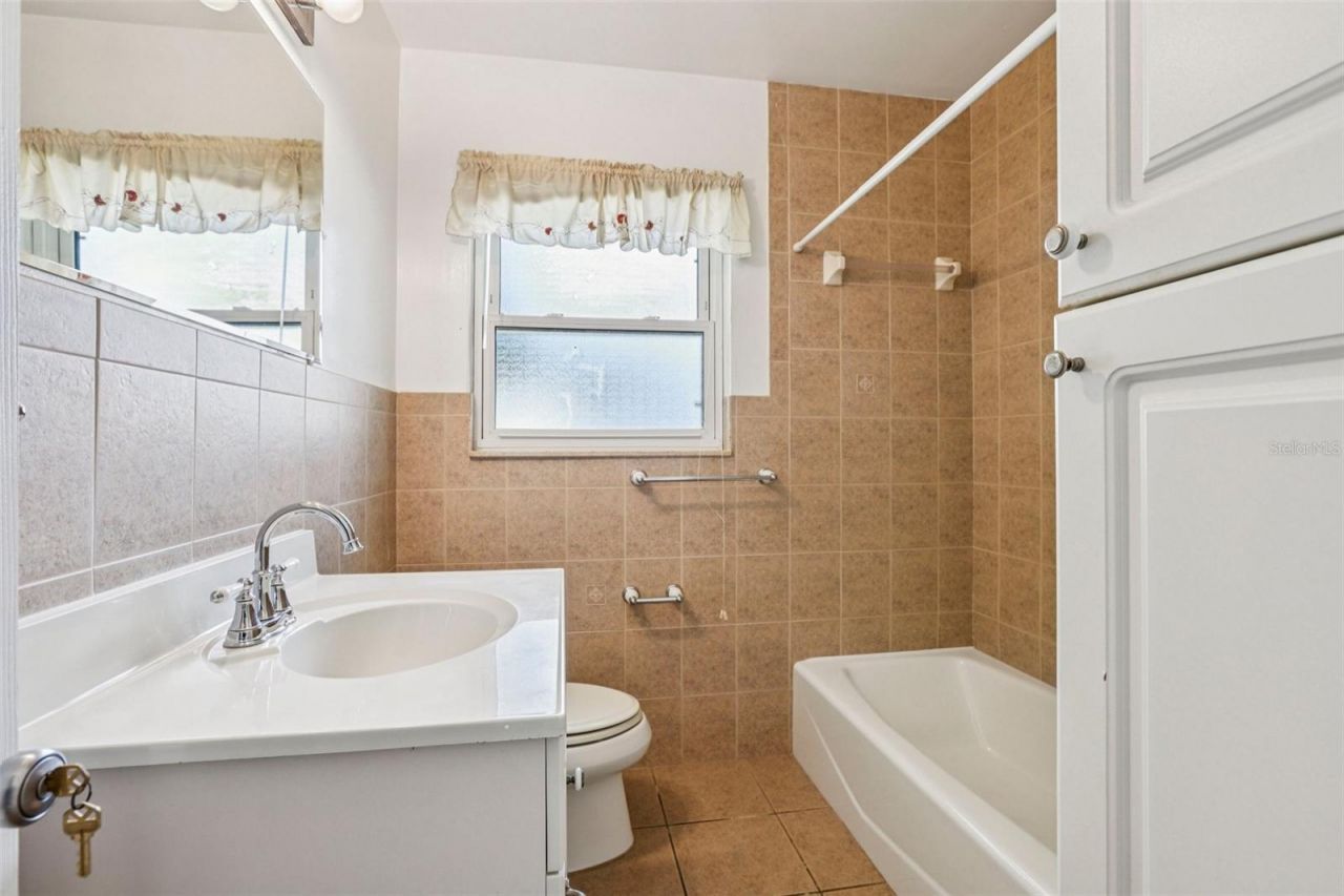 215 S West Shore Boulevard, Tampa, FL 33609 Photo