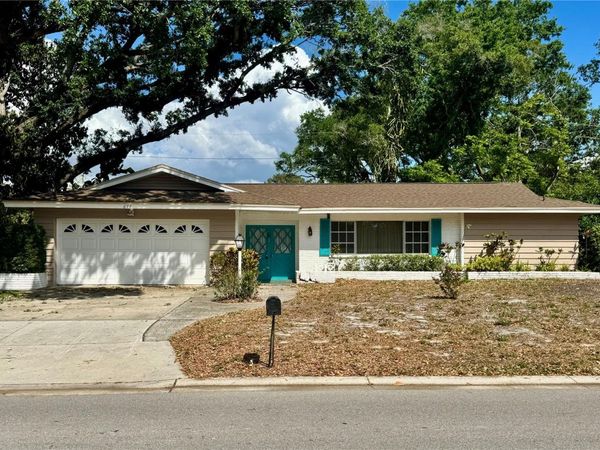 677 PINEWOOD DRIVE , DUNEDIN, FL 34698