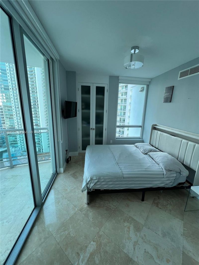 350 S Miami Ave , Unit 2714, Miami, FL 33130 Photo