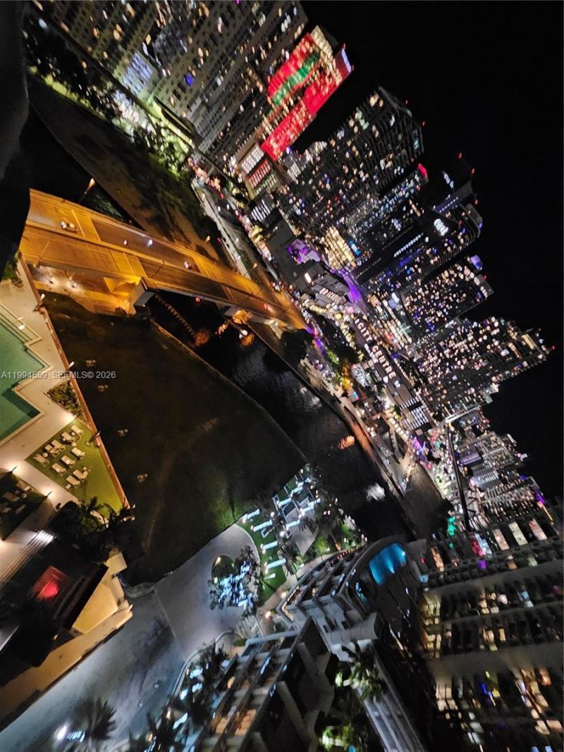 350 S Miami Ave , Unit 2714, Miami, FL 33130 Photo