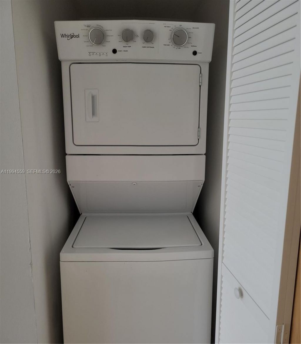 350 S Miami Ave , Unit 2714, Miami, FL 33130 Photo