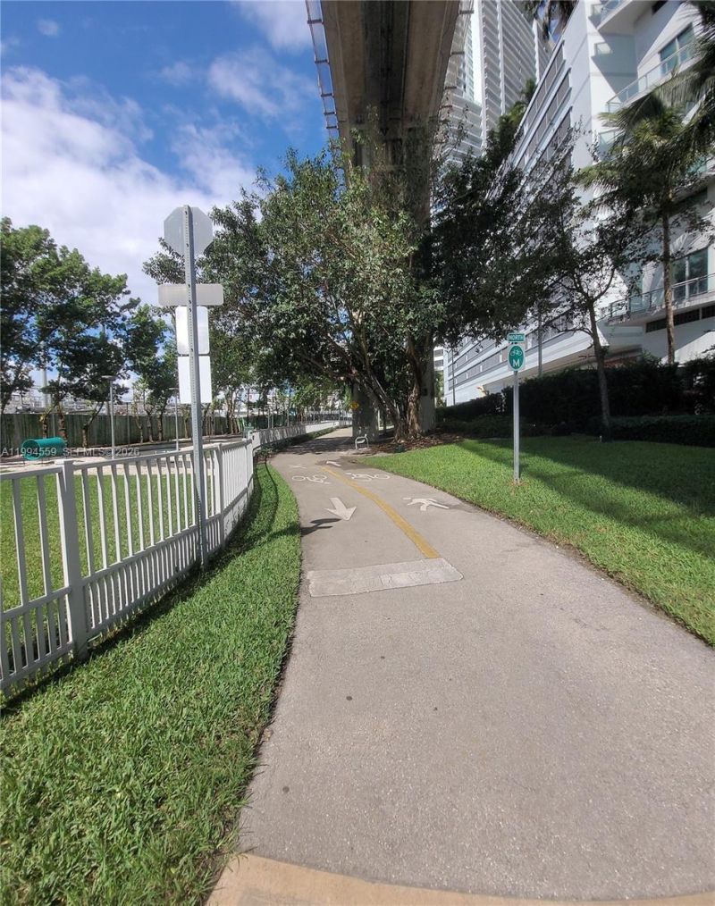 350 S Miami Ave , Unit 2714, Miami, FL 33130 Photo