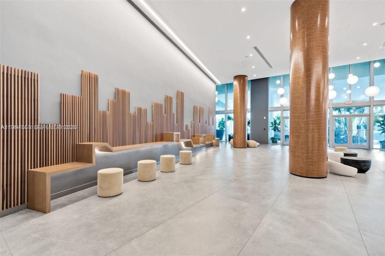 350 S Miami Ave , Unit 2714, Miami, FL 33130 Photo