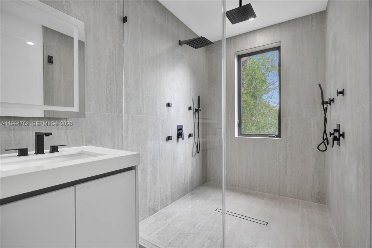 5116 NW 3rd Ave , Miami, FL 33127 Photo