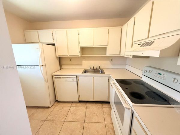 109 Gardens Dr , Unit 203, Pompano Beach, FL 33069