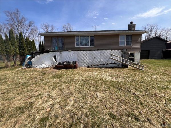 9423 Ramsey Drive, Chittenango, NY 13037