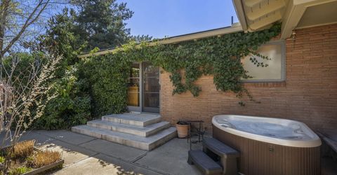 1180 Sharon Way, Reno, NV 89509 Photo