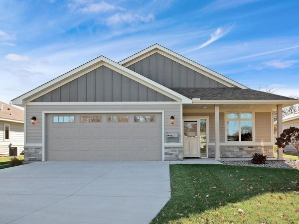 1286 Jefferson Court , Shakopee, MN 55379