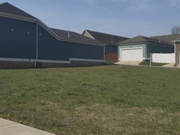 641 Continental Drive , Bowling Green, KY 42103