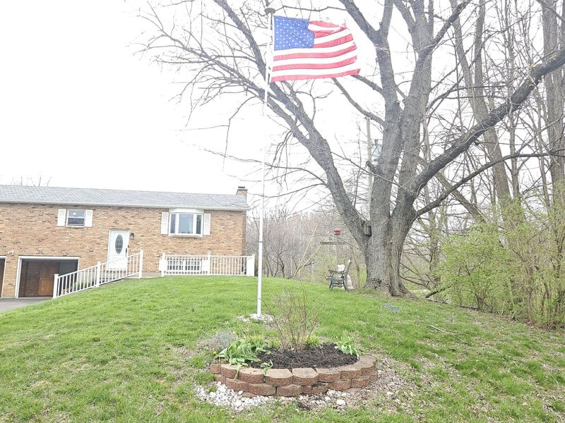 519 Moorefield Road, Springfield, OH 45502 Photo 3