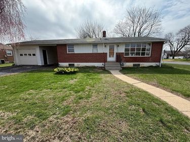 3508 SHEIDY AVENUE, READING, PA 19605