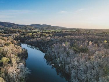 42 SHADWELL RD , KESWICK, VA 22947