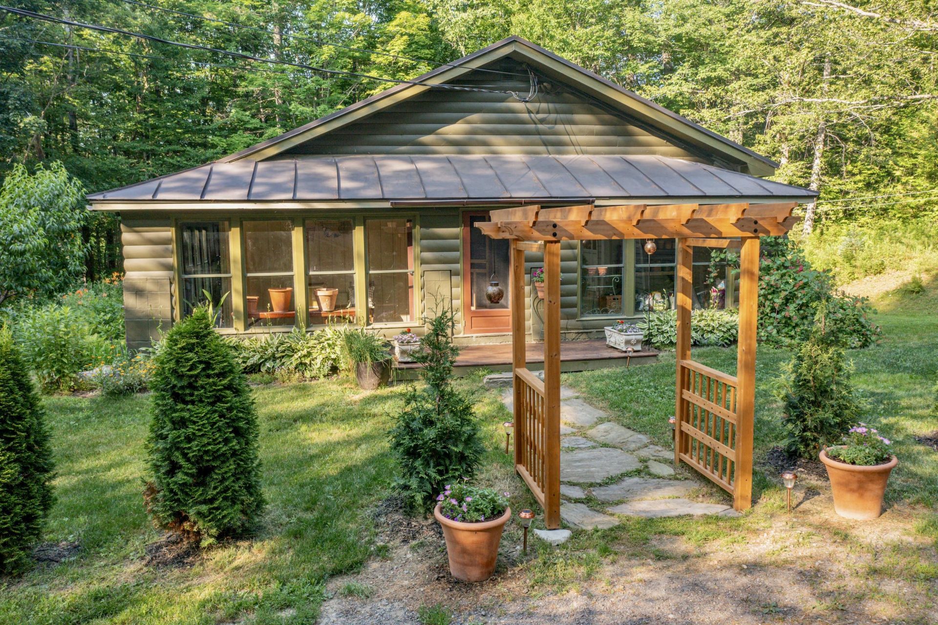 183 Pitcher Road, Belfast, ME 04915 Main Photo