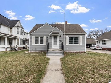 1140 broad Street, Fremont, NE 68025