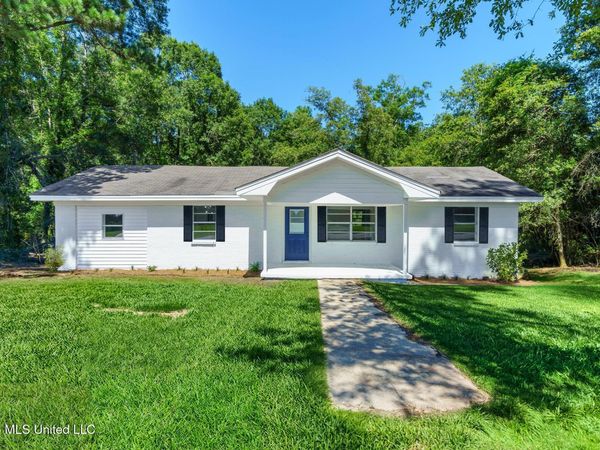 2432 Monroe Road, Moselle, MS 39459