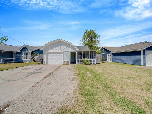 7011 Lois Street, Panama City, FL 32404