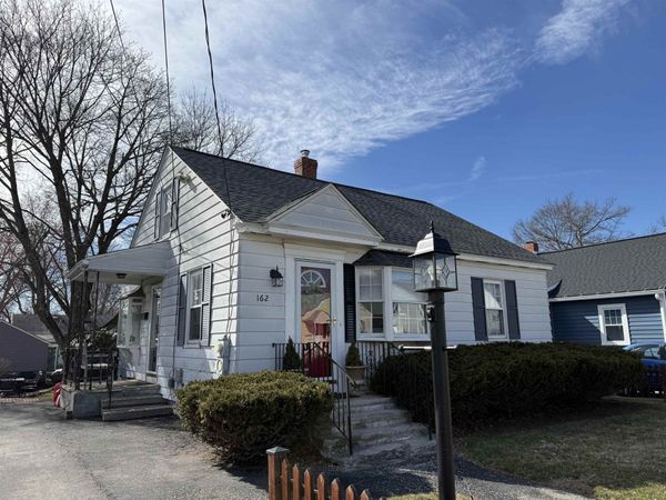 162 Knowlton Street, Manchester, NH 03103