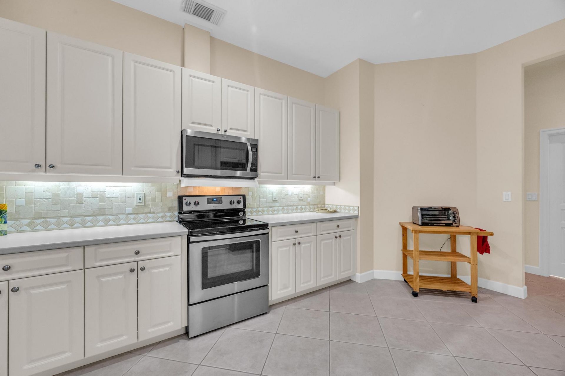 580 NE Canoe Park Circle, Port Saint Lucie, FL 34983 Photo