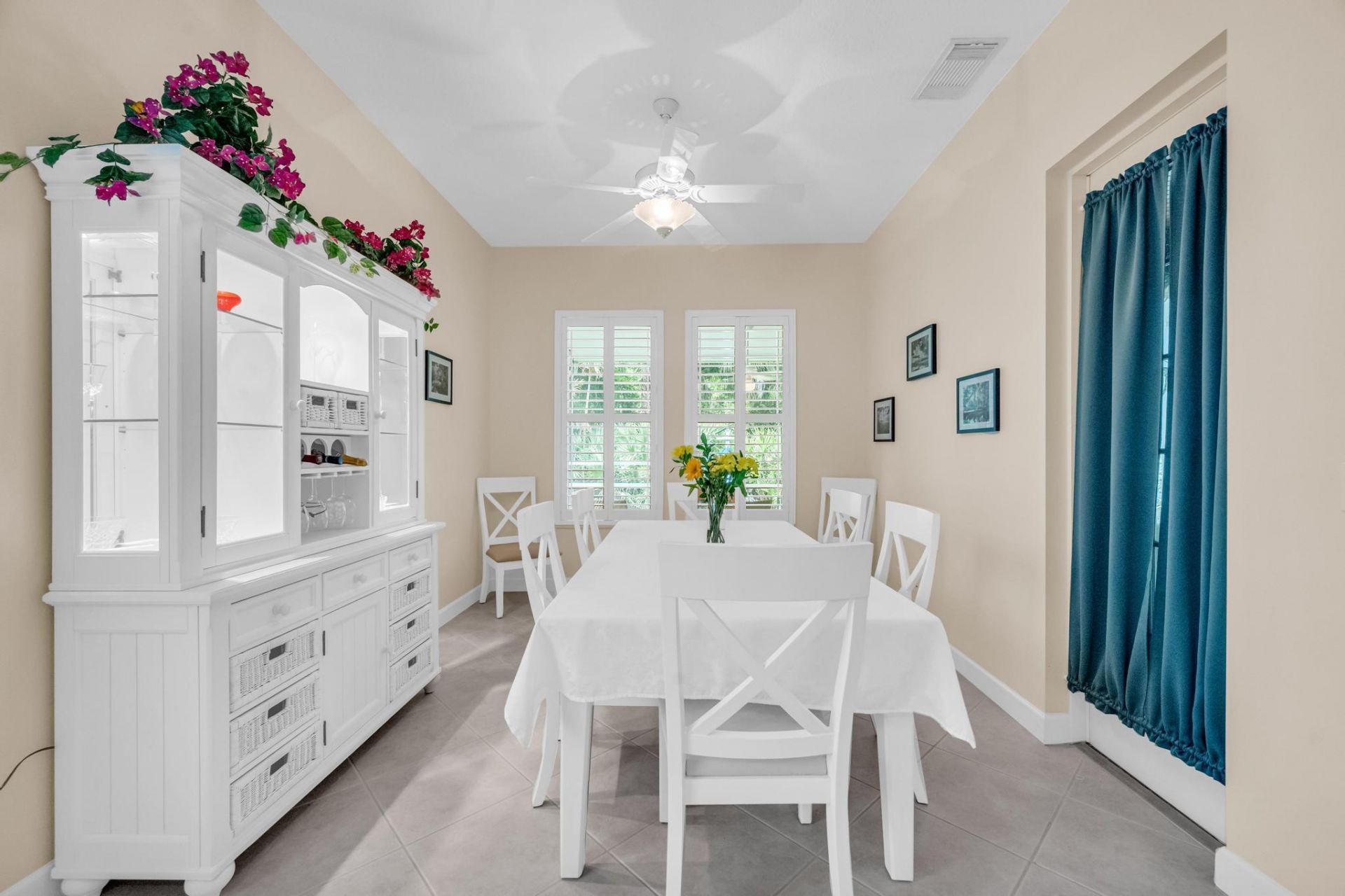 580 NE Canoe Park Circle, Port Saint Lucie, FL 34983 Photo