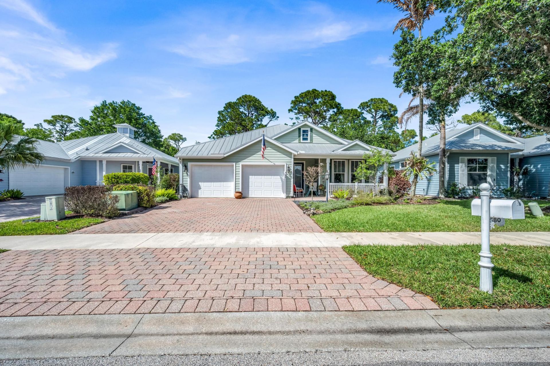 580 NE Canoe Park Circle, Port Saint Lucie, FL 34983 Photo