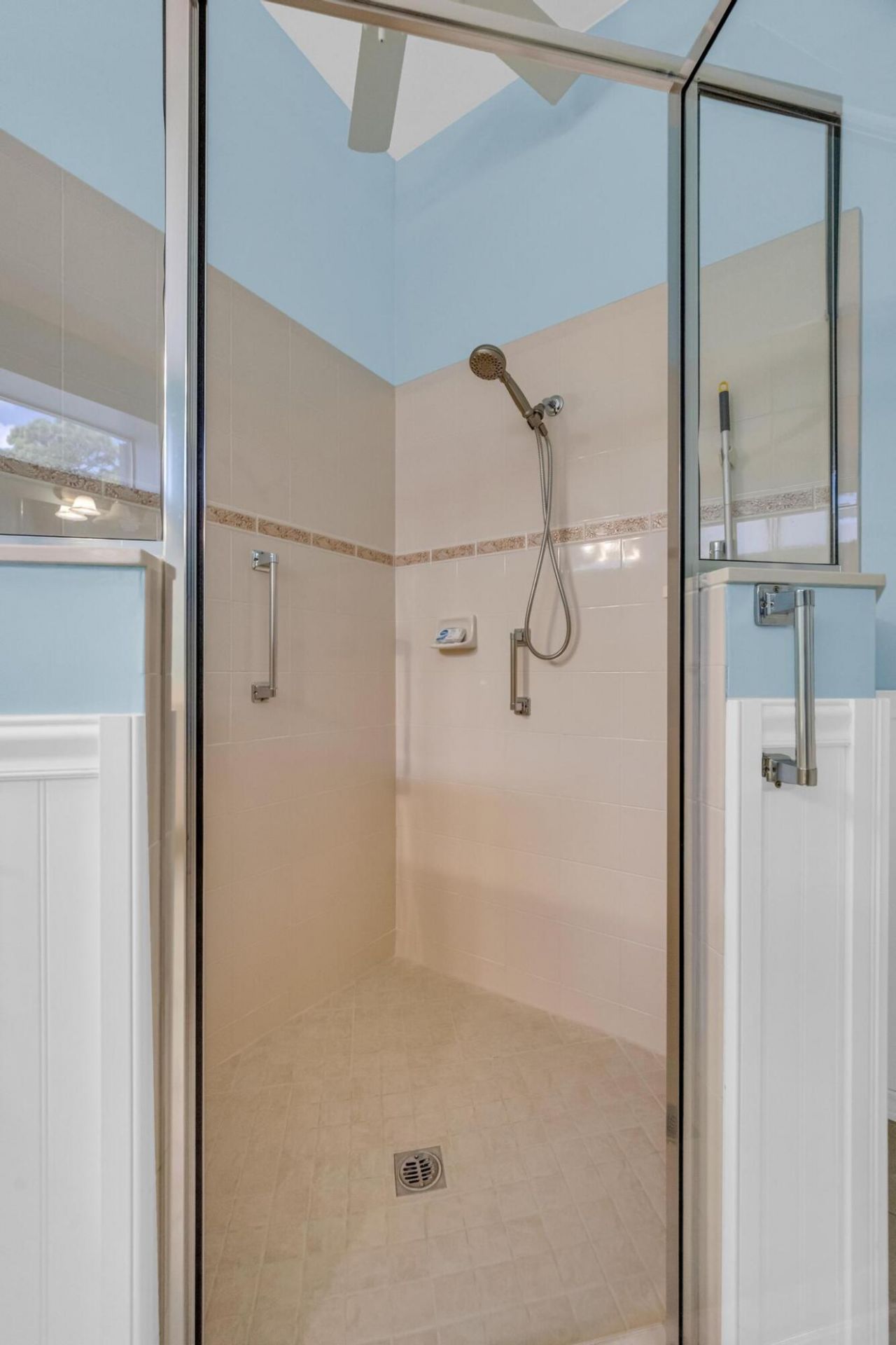 580 NE Canoe Park Circle, Port Saint Lucie, FL 34983 Photo