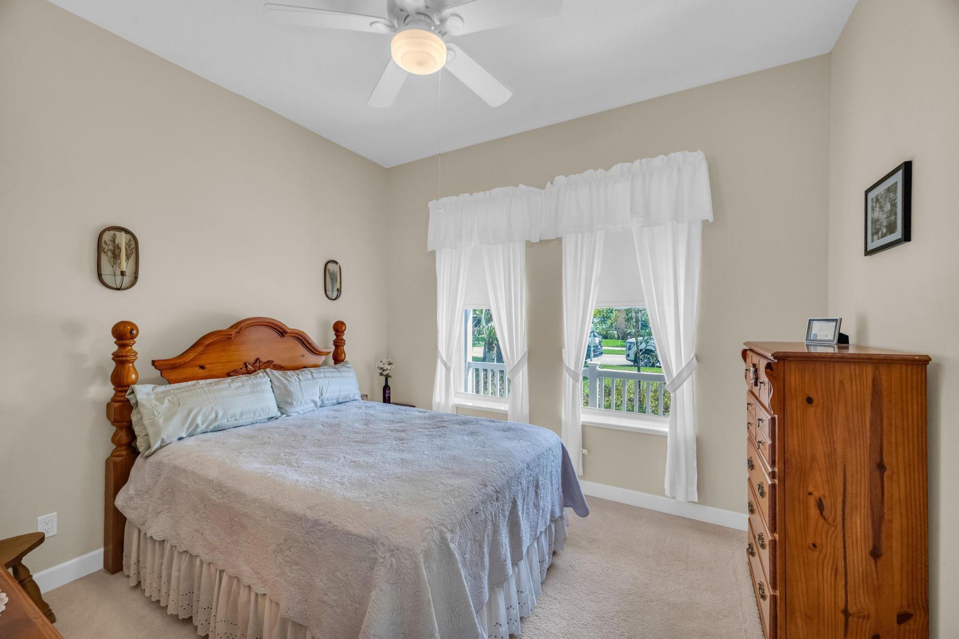 580 NE Canoe Park Circle, Port Saint Lucie, FL 34983 Photo