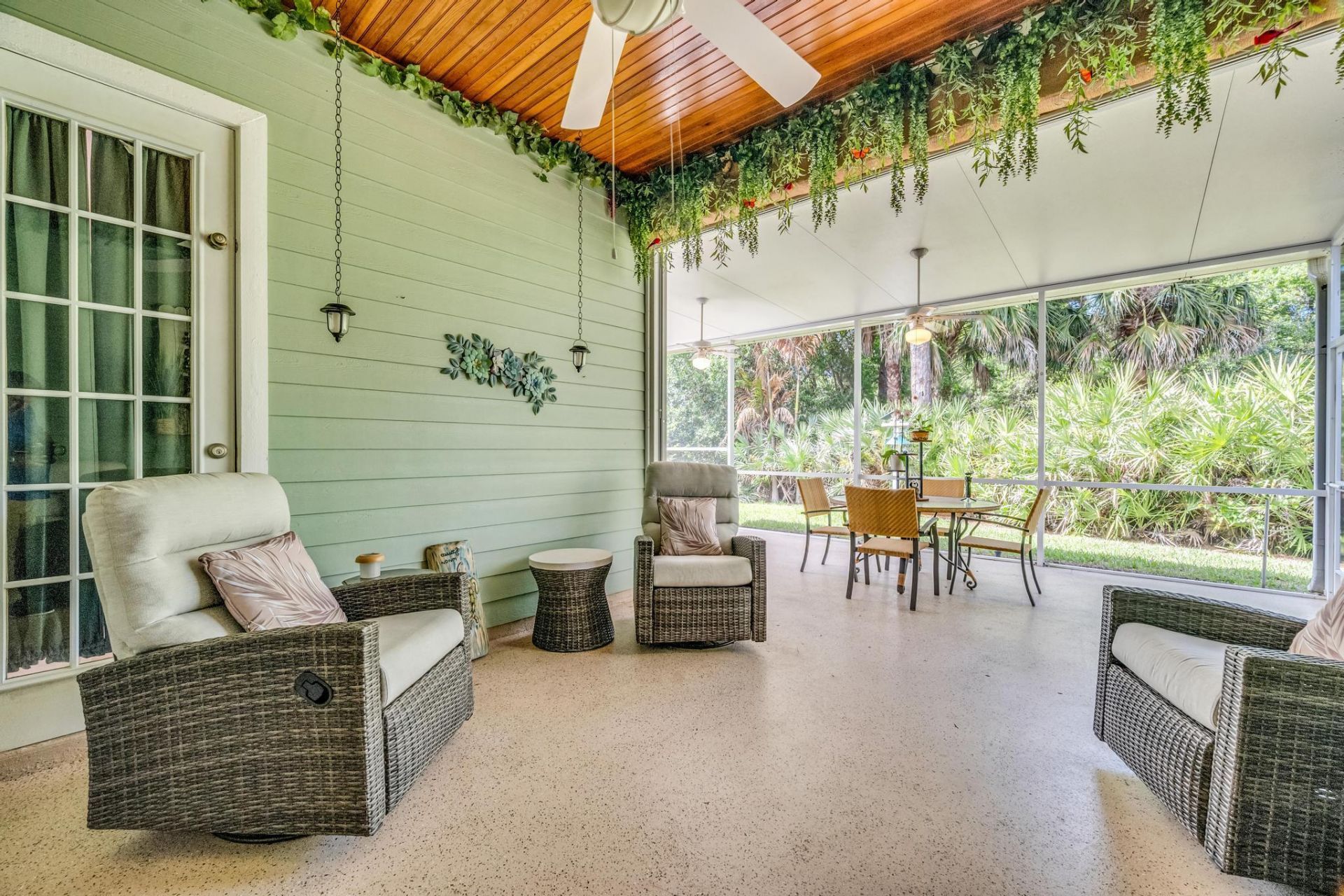 580 NE Canoe Park Circle, Port Saint Lucie, FL 34983 Photo