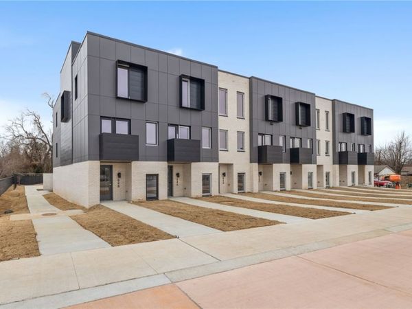 836 SE 8th Street , Bentonville, AR 72712