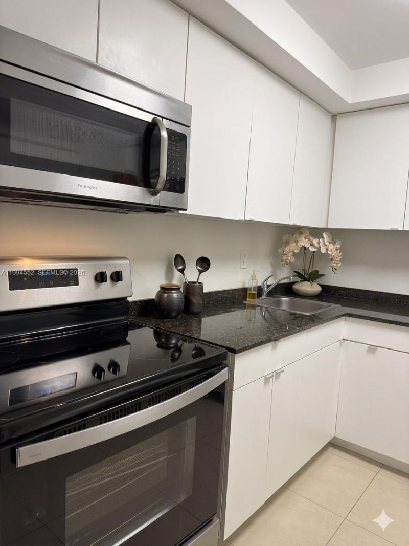 1881 Middle River Dr , Unit 704, Fort Lauderdale, FL 33305 Photo