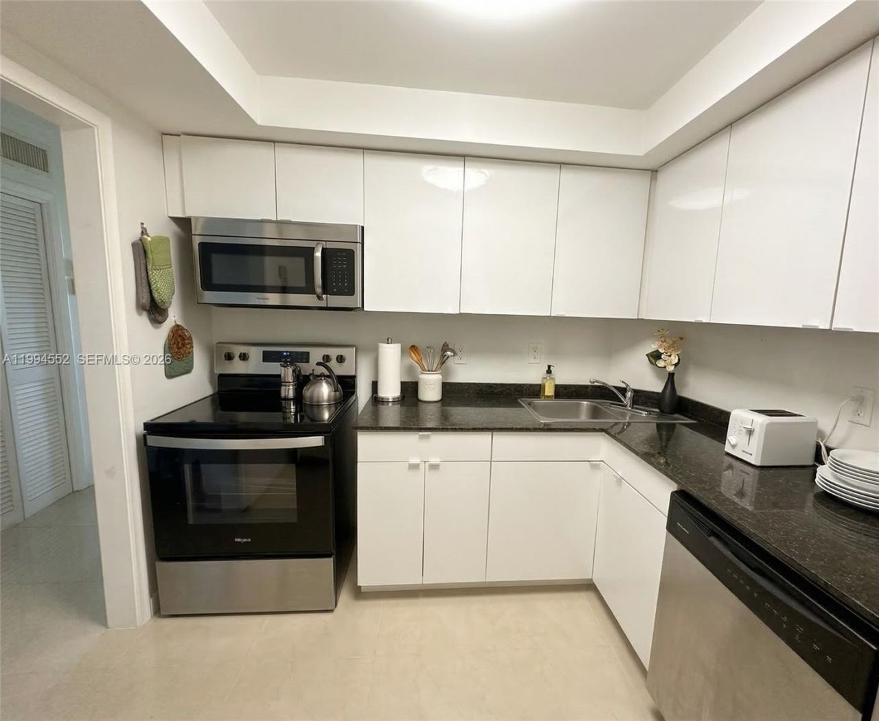 1881 Middle River Dr , Unit 704, Fort Lauderdale, FL 33305 Photo