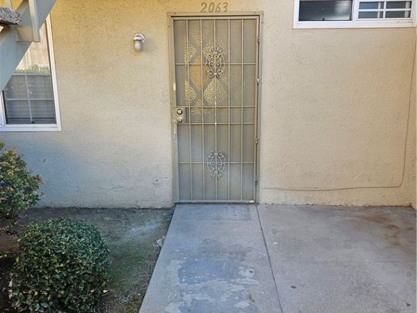 2063 evergreen st, La Verne, CA 91752