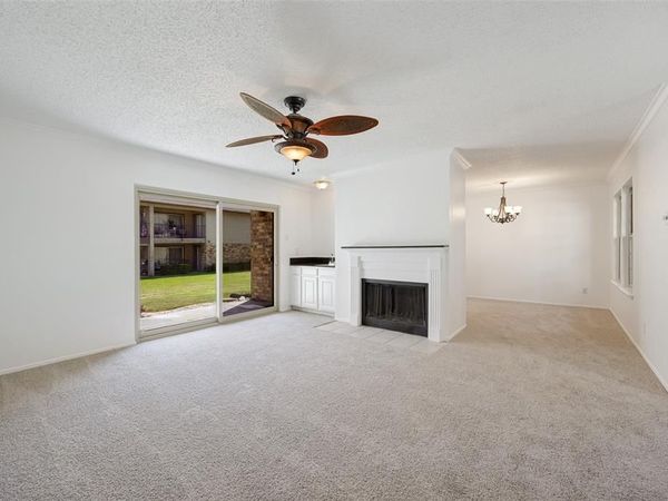 5300 Keller Springs, Unit 1086, Dallas, TX 75248