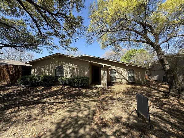 3225 Collins Boulevard, Garland, TX 75044