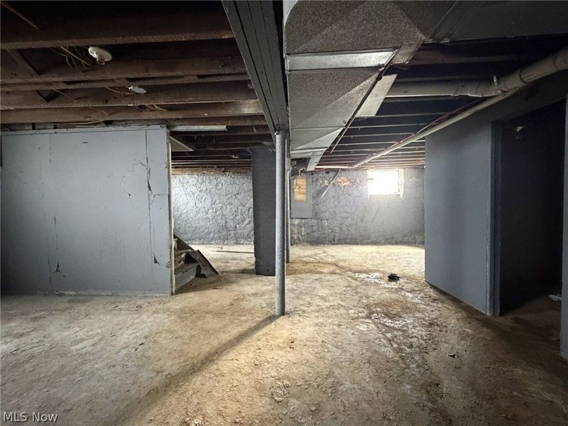 10712 Grantwood Avenue, Cleveland, OH 44108 Photo 27