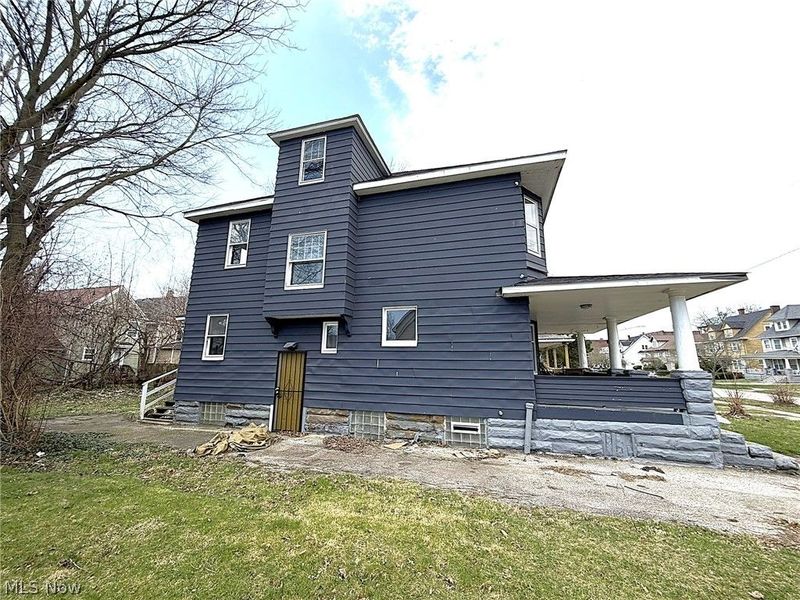 10712 Grantwood Avenue, Cleveland, OH 44108 Photo 32