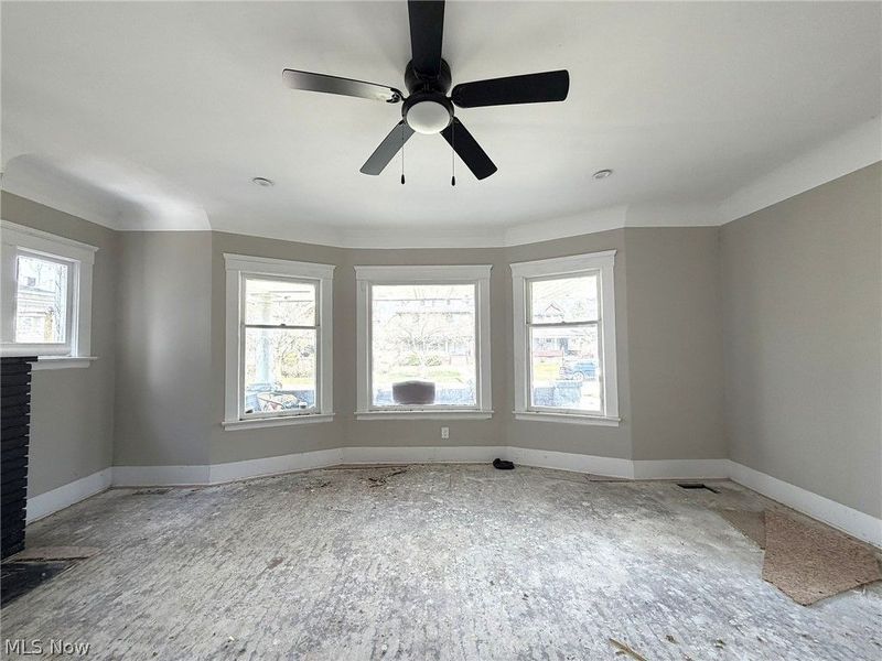 10712 Grantwood Avenue, Cleveland, OH 44108 Photo 4