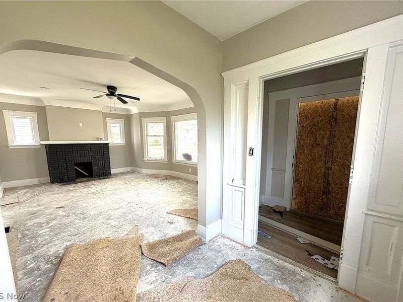 10712 Grantwood Avenue, Cleveland, OH 44108 Photo 8